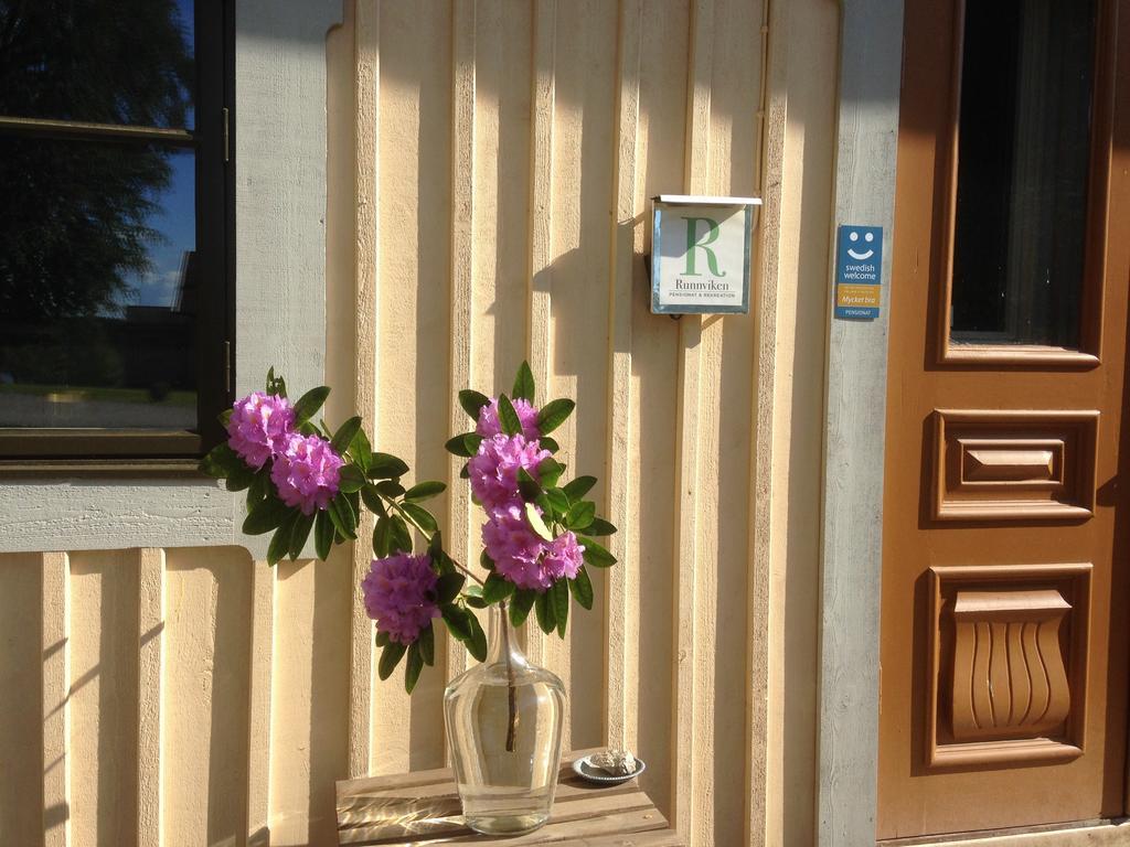 Runnvikens Pensionat Tystberga Buitenkant foto