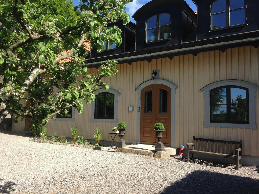 Runnvikens Pensionat Tystberga Buitenkant foto