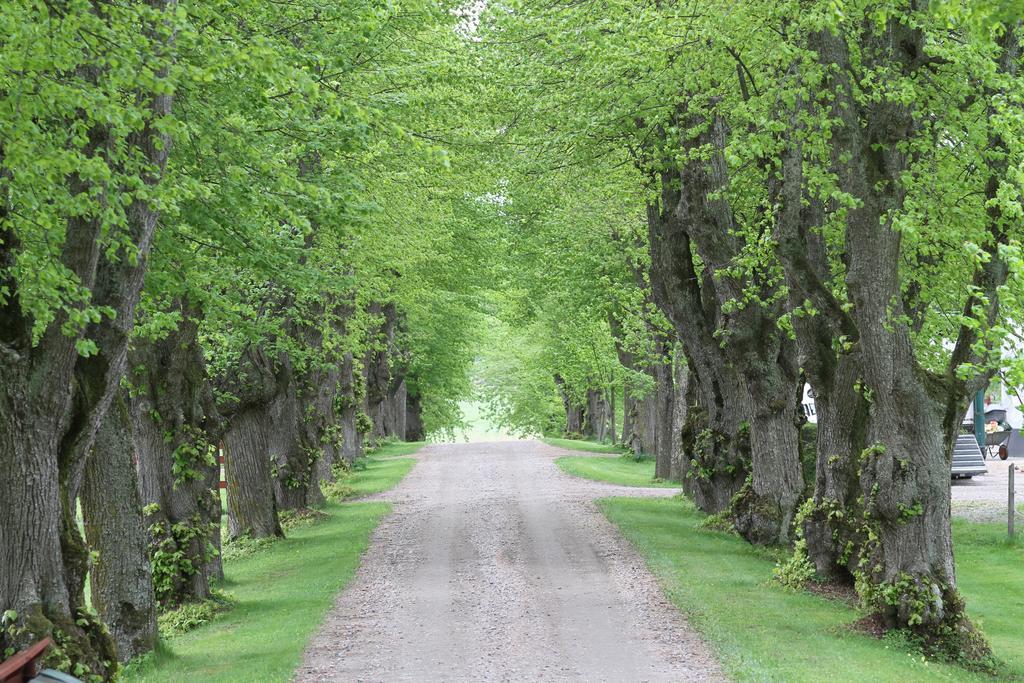 Runnvikens Pensionat Tystberga Buitenkant foto